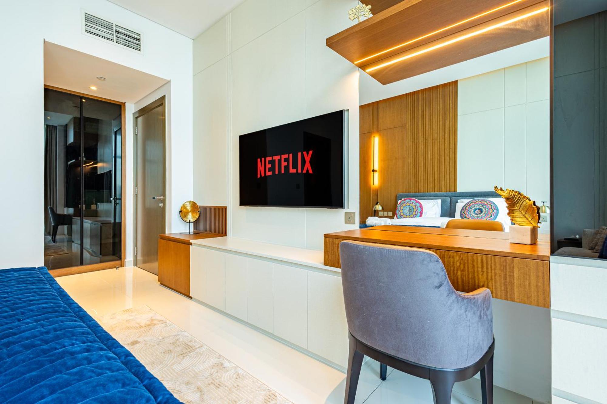 Deluxe One-bedroom In Business Bay With Burj Khalifa And Canal View * Dubai