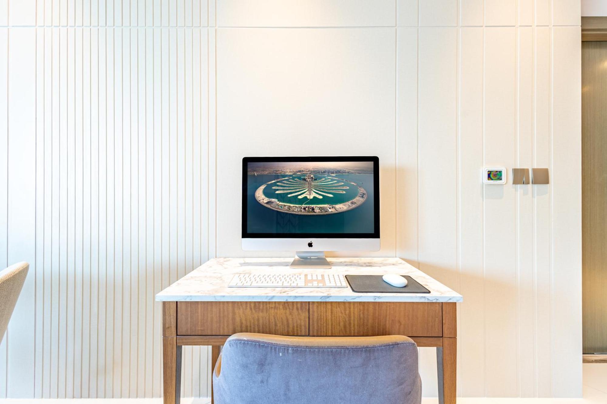 Deluxe One-bedroom In Business Bay With Burj Khalifa And Canal View *