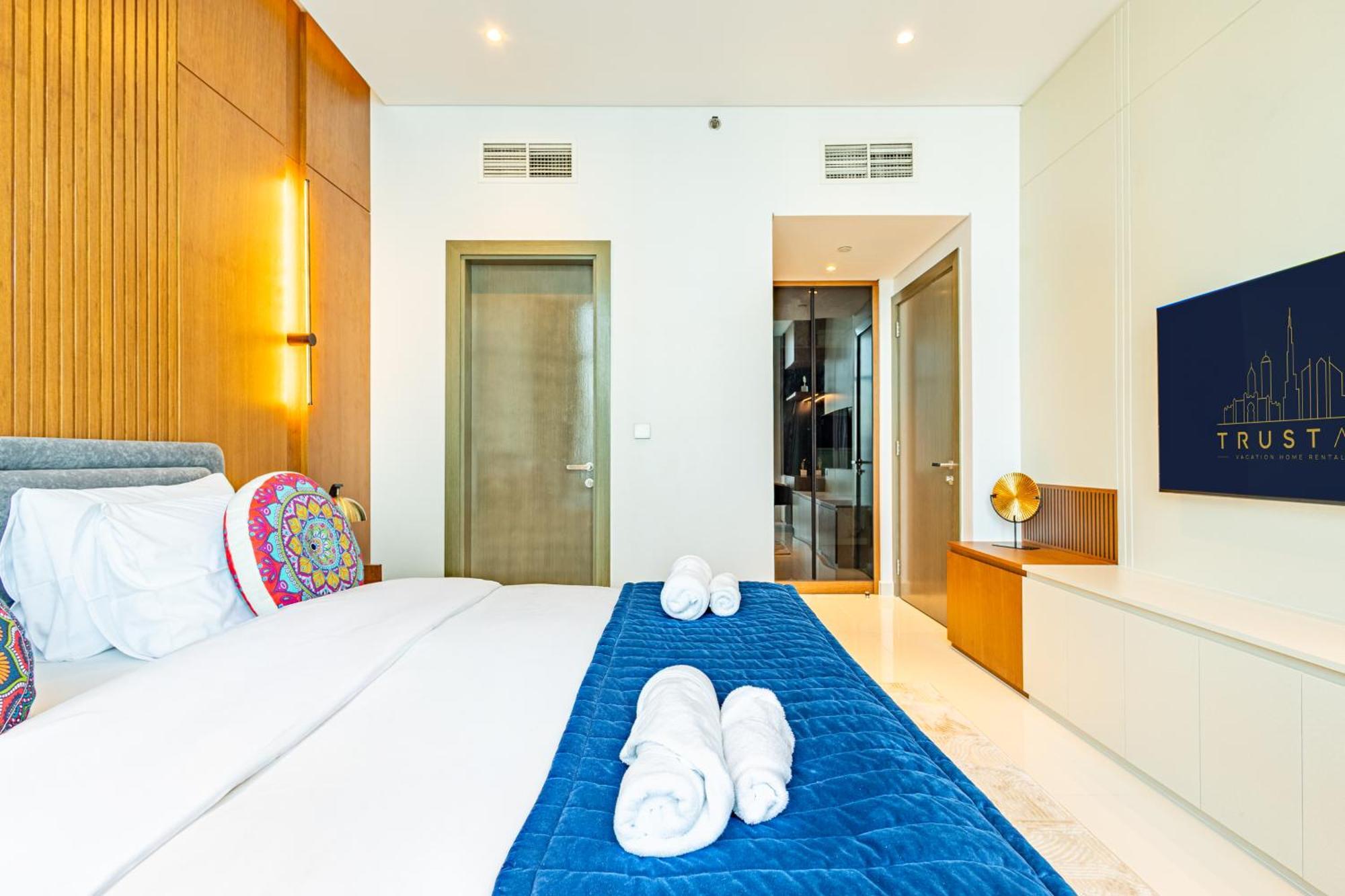 Deluxe One-bedroom In Business Bay With Burj Khalifa And Canal View * Dubai