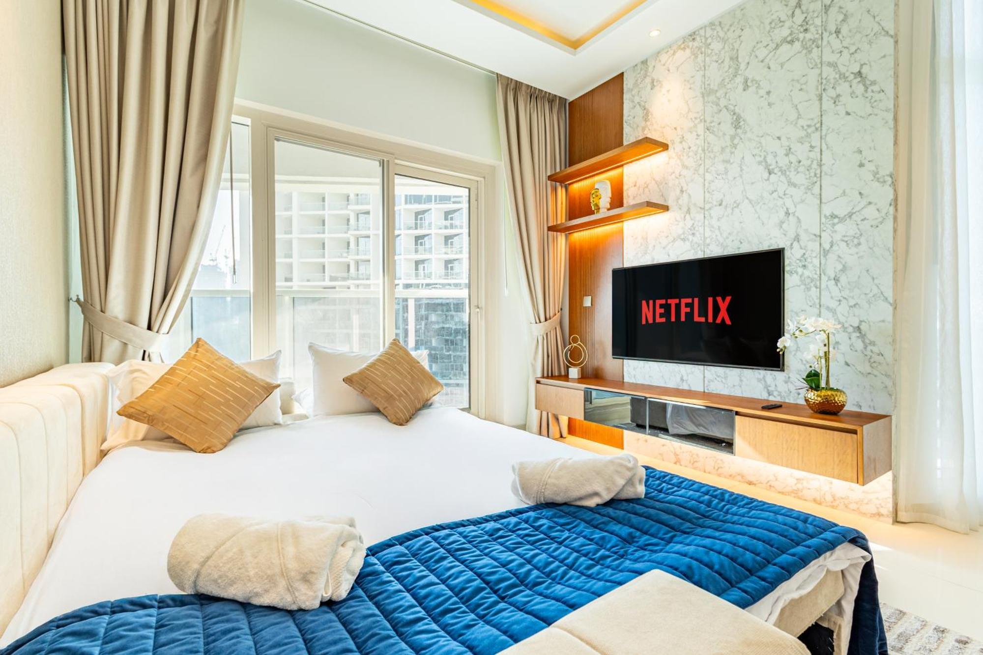 Deluxe One-bedroom In Business Bay With Burj Khalifa And Canal View *