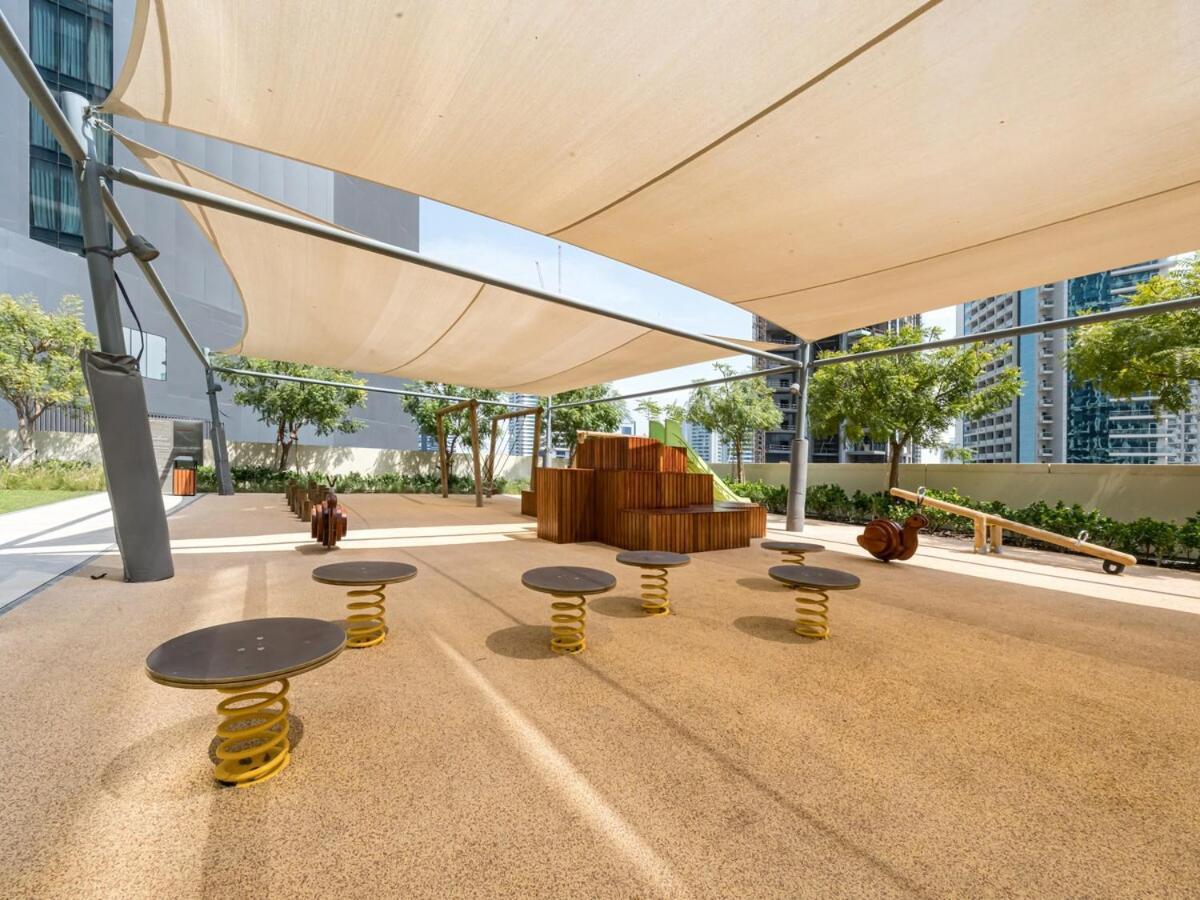 Burj Royale 1 Bedroom 5 Min Walk To Burj Khalifa Apartment Dubai