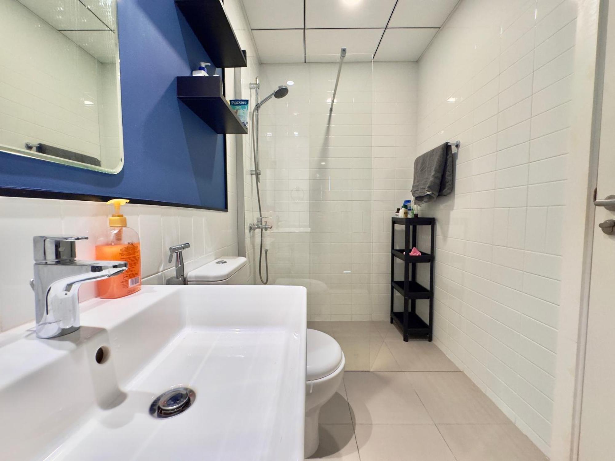 Apartment Starts Here With Amazing With Walking Distance To Metro Dubai