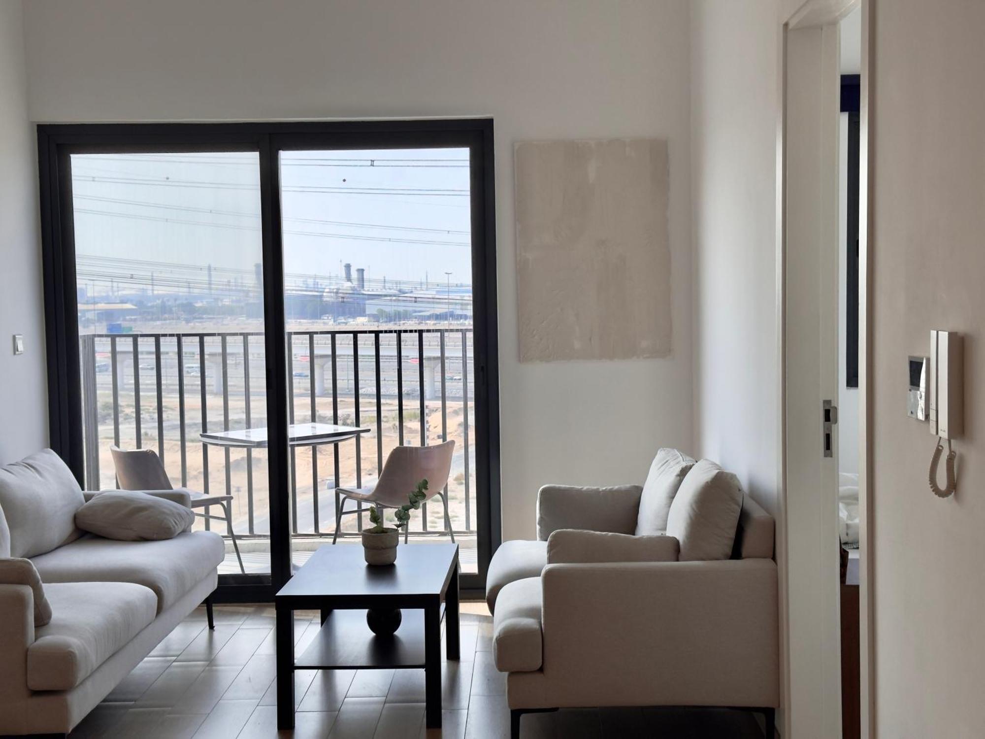 Starts Here With Amazing With Walking Distance To Metro Dubai