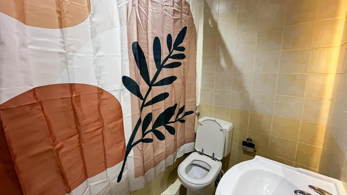Apartment Perfect Location! Near Jbr & Metro Dubai