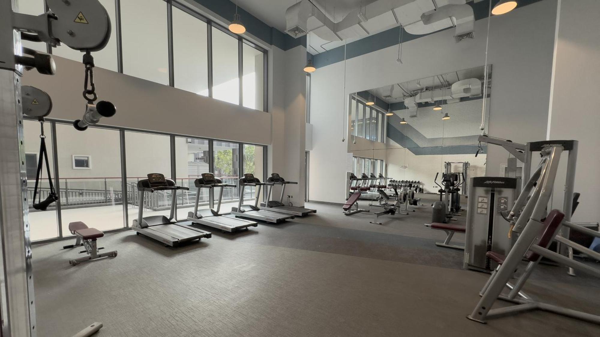 Elite Business & Family Turnkey 2br In Oia Motor Dubai