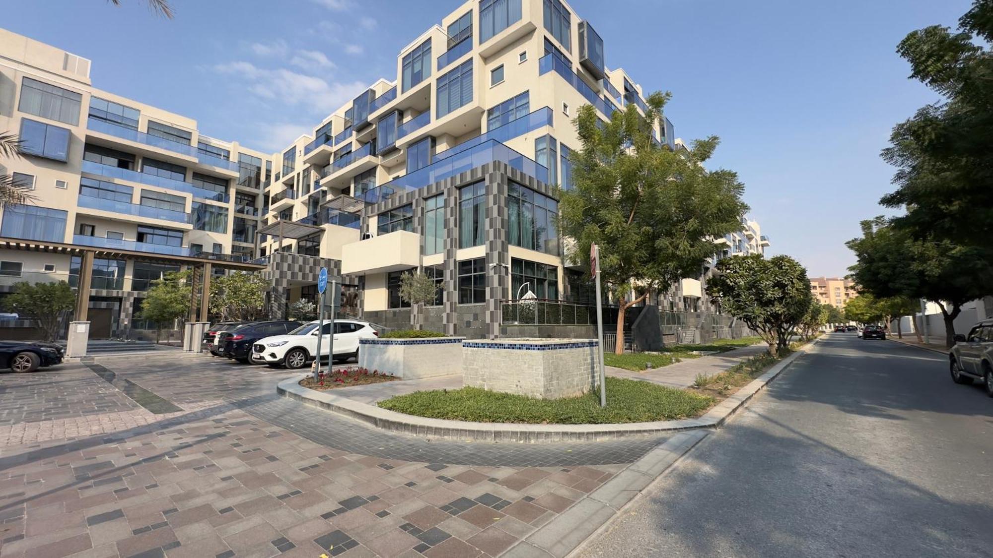Elite Business & Family Turnkey 2br In Oia Motor Dubai