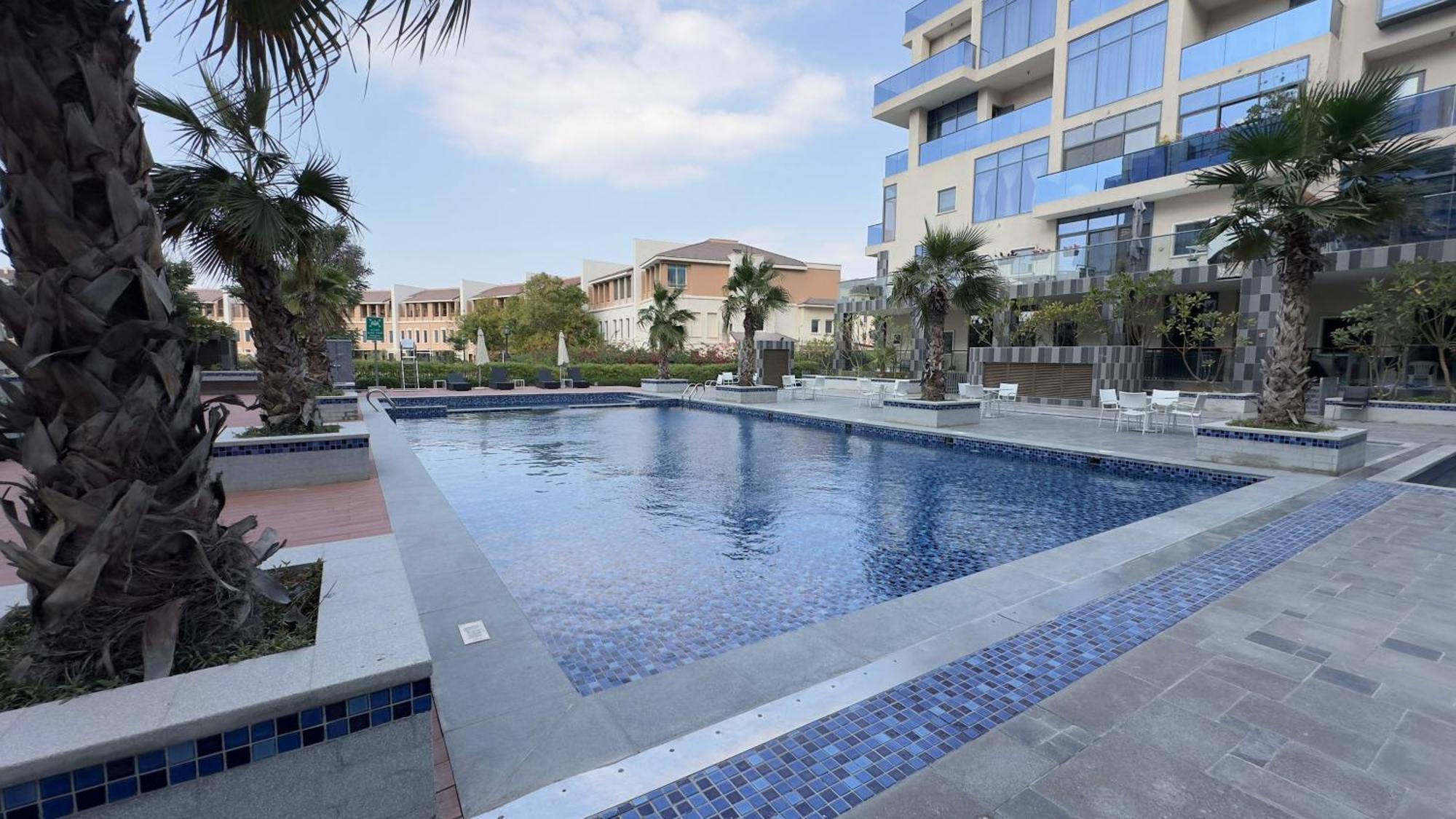 Elite Business & Family Turnkey 2br In Oia Motor