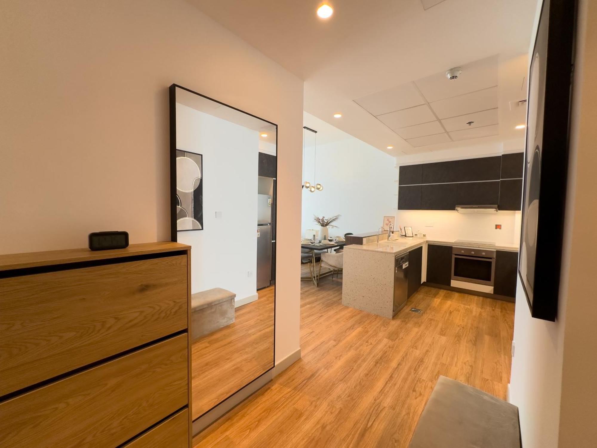 Elite Business & Family Turnkey 2br In Oia Motor * Dubai