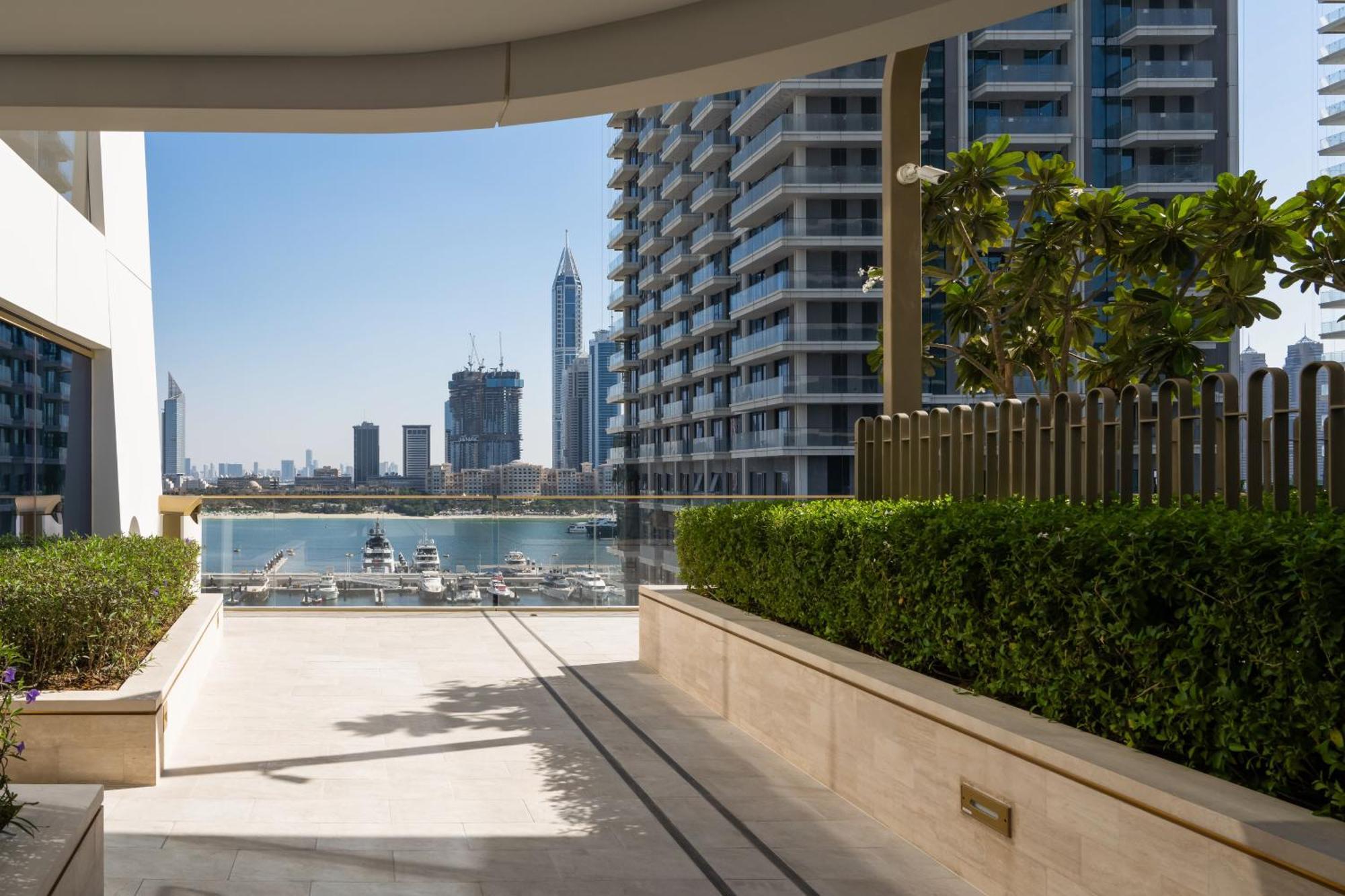 Apartment View 1br At Beachfront 50 Off Eid Offer Dubai