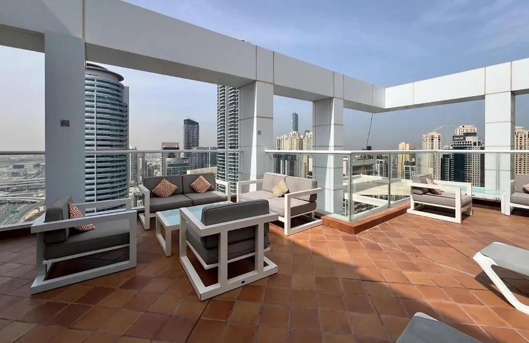 Upgraded 2br In La Riviera Marina - Close To *