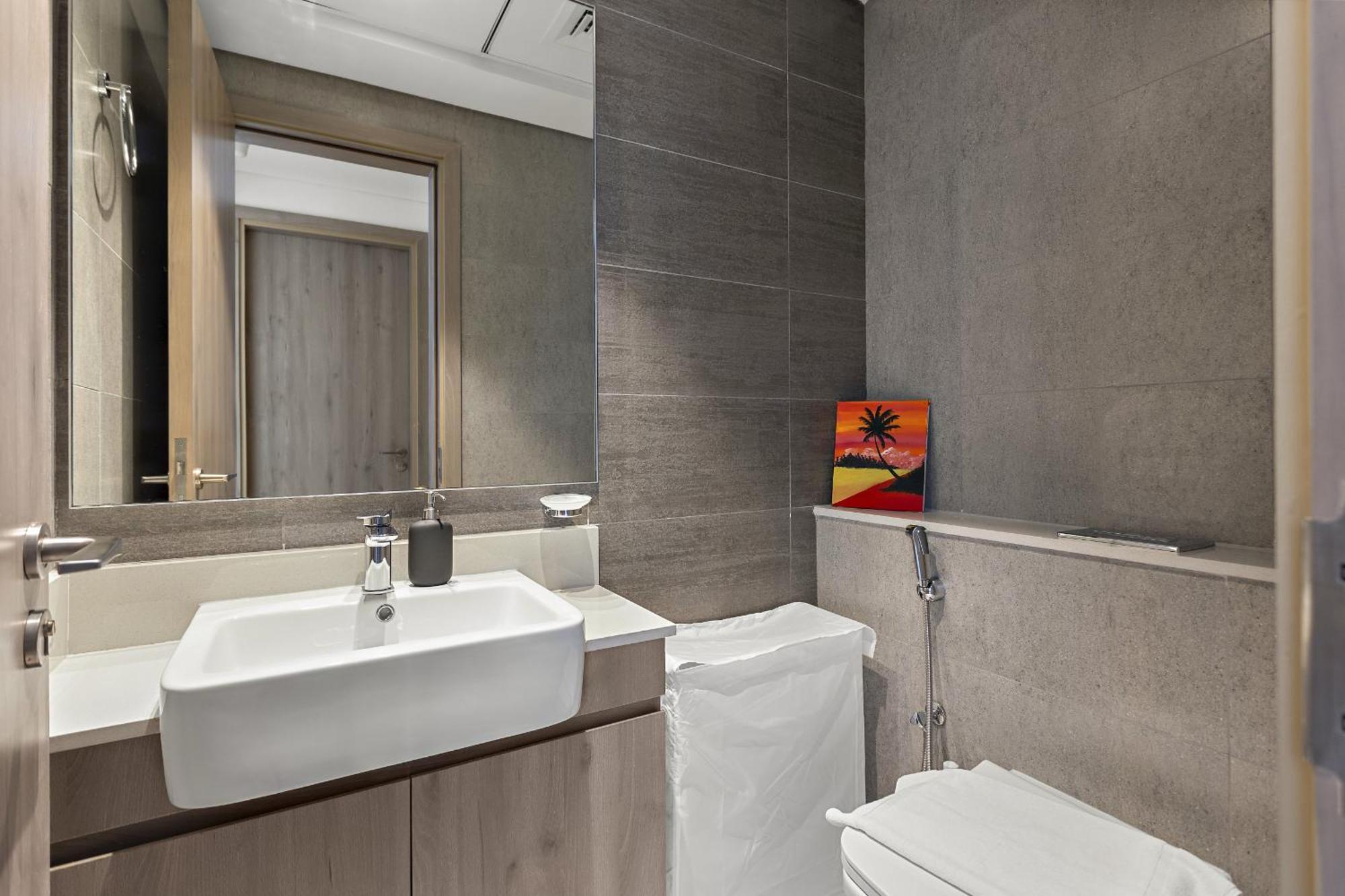Apartment Vayk - Luxurious 1bd With Balcony In Hills Estate