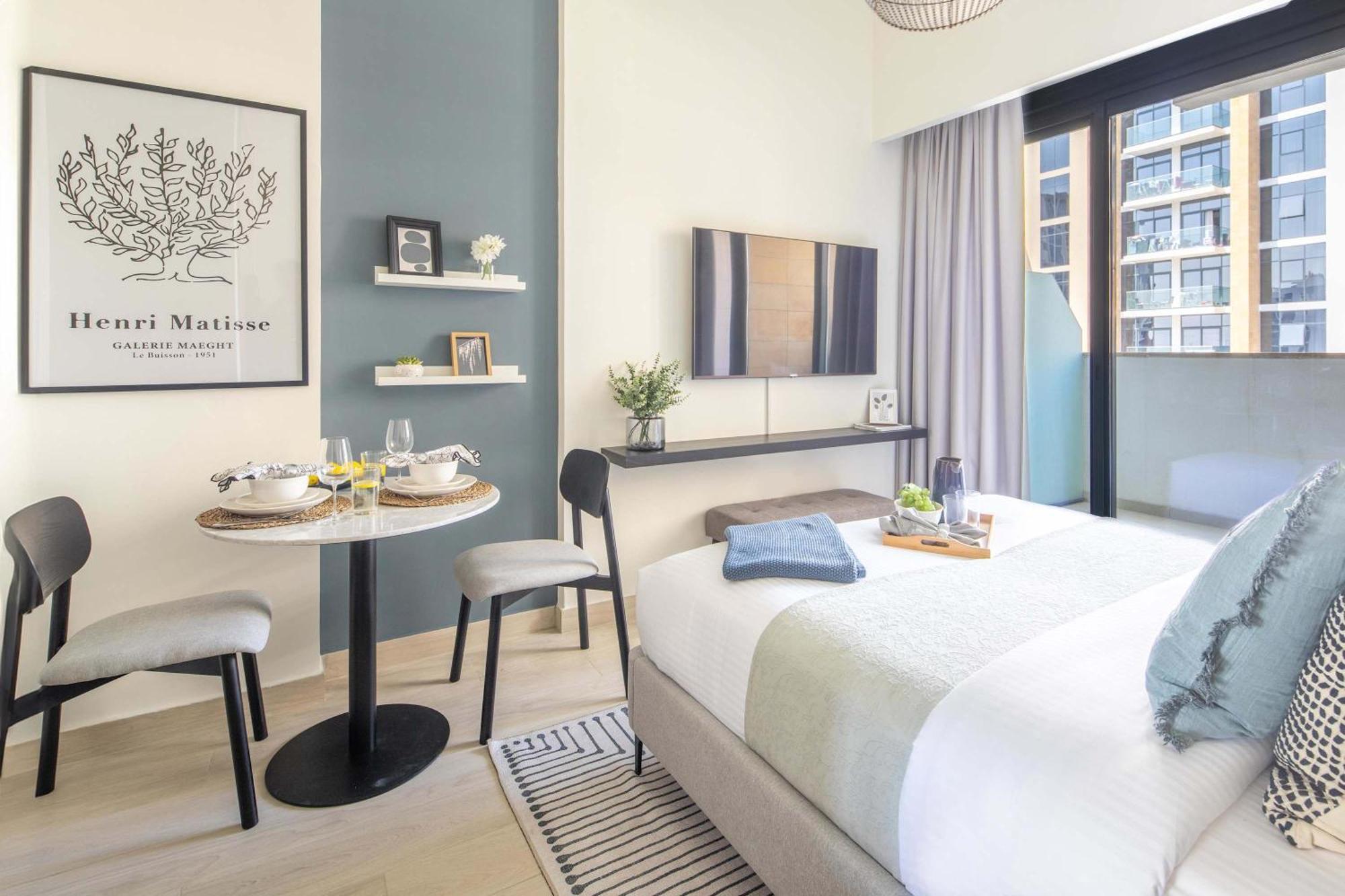Frank Porter - Azizi Riviera 26 Apartment