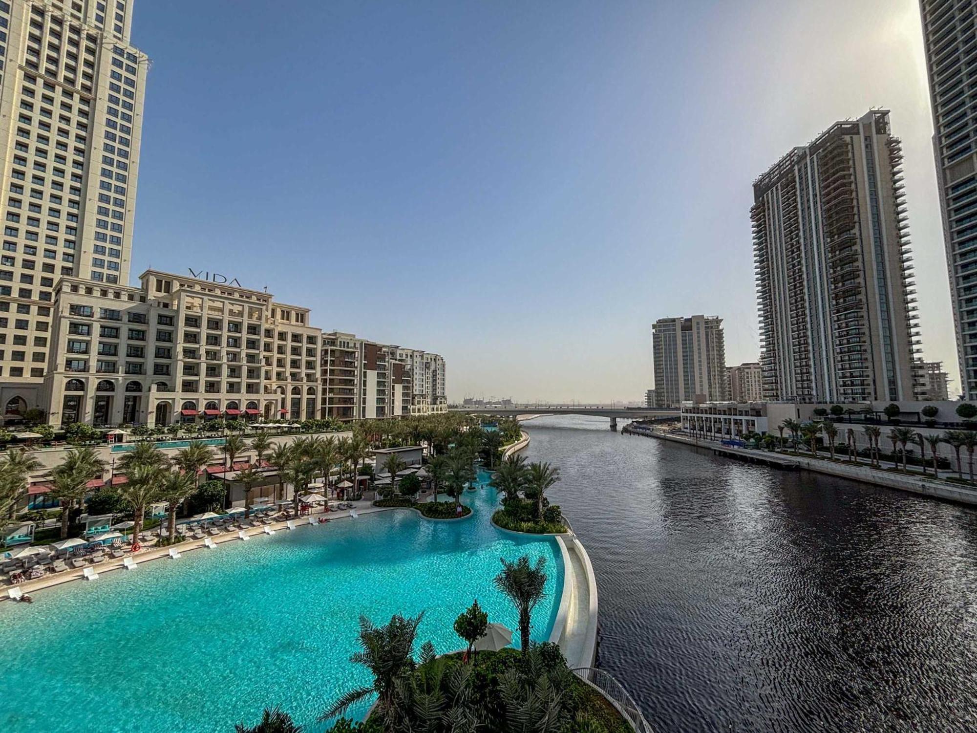 Daire Frank Porter - Vida Creek Dubai