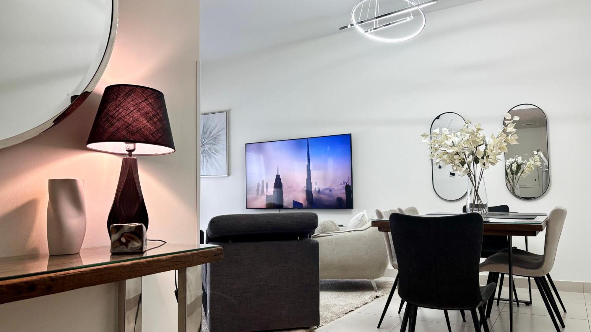 Apartment Enjoy A Modern And Trendy Apartment In The Heart Of Dubai Dubai