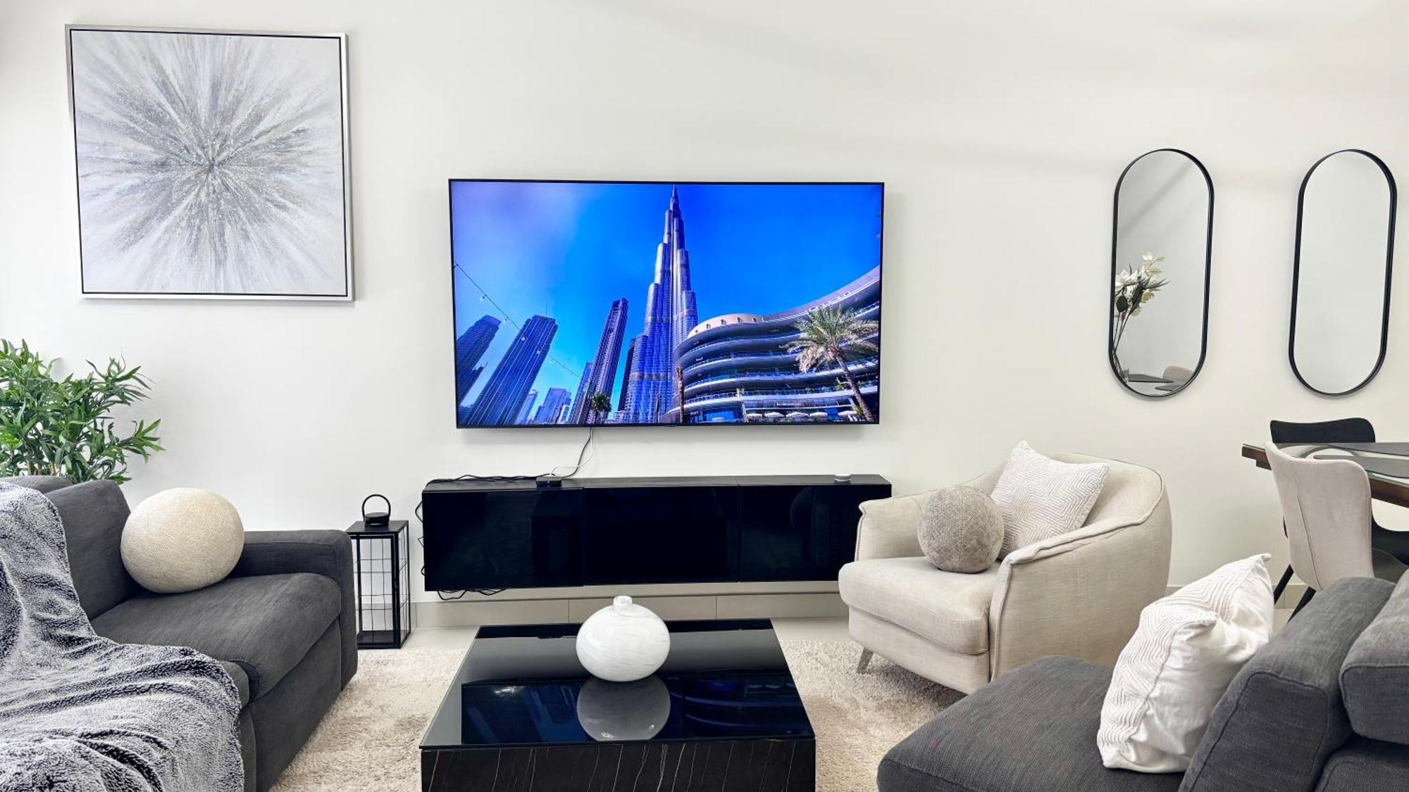 Enjoy A Modern And Trendy Apartment In The Heart Of Dubai Dubai