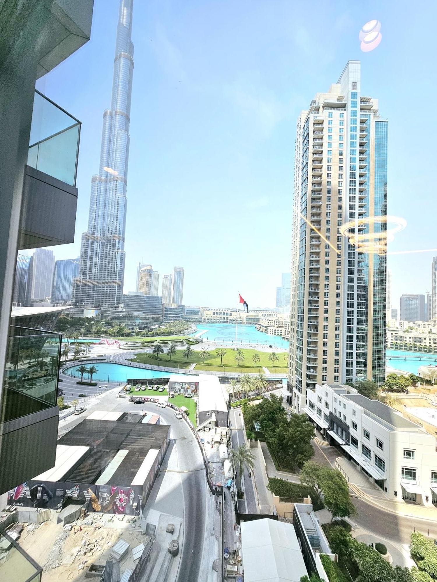 Sunrise Homes - Lavish 2 Bedrooms With Fountain View! Apartment