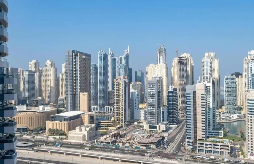 Apartment Stunning 2 Bed Great Metro Access Dubai