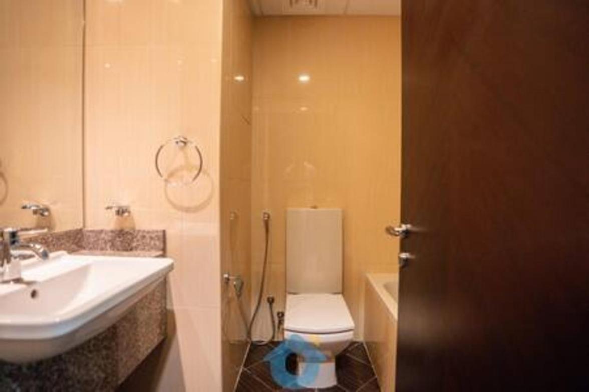 106sa Sophisticated 3-bhk In Palm Jumeirah
