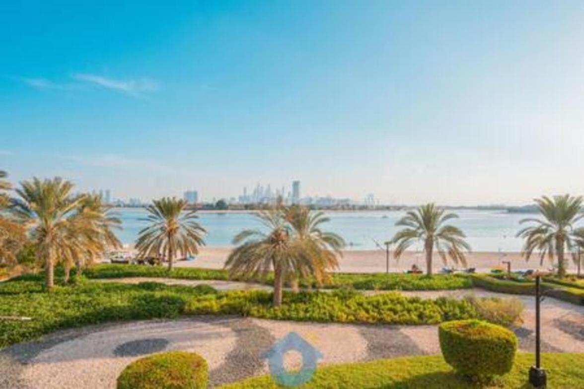 106sa Sophisticated 3-bhk In Palm Jumeirah *