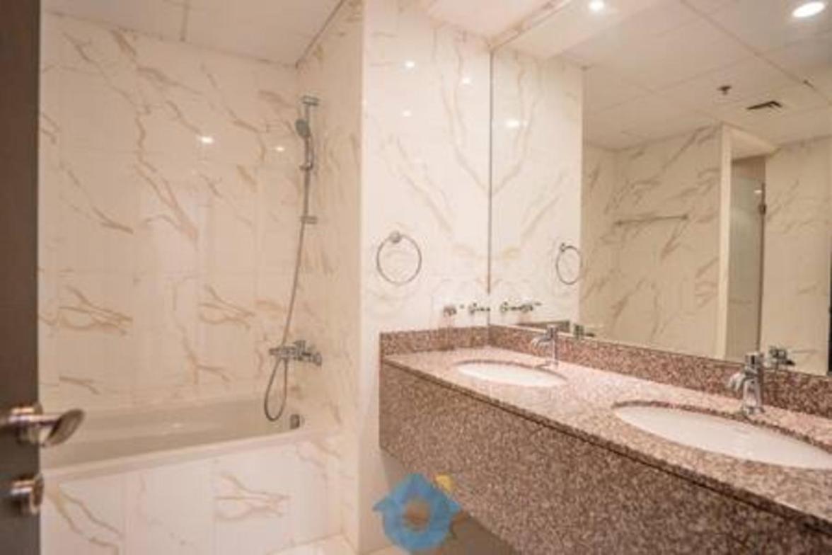 106sa Sophisticated 3-bhk In Palm Jumeirah Apartment