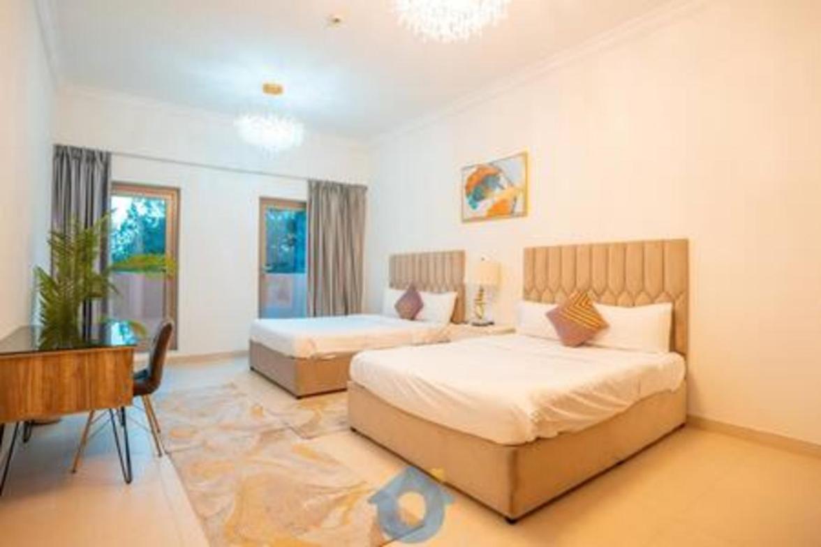 106sa Sophisticated 3-bhk In Palm Jumeirah