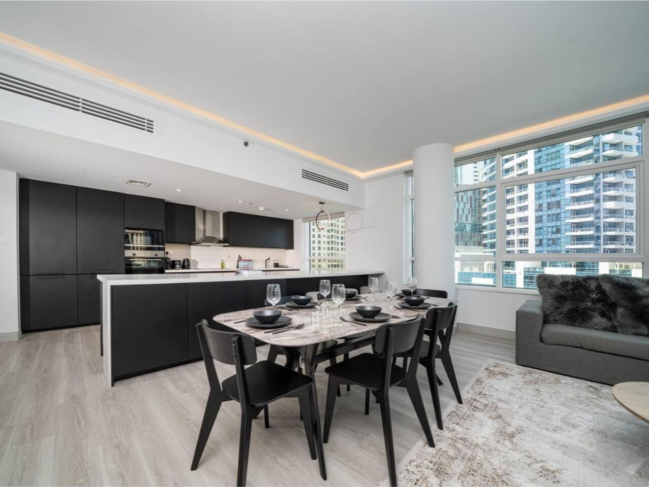 Waterfront Marina 3-bedroom Sanctuary Apartment