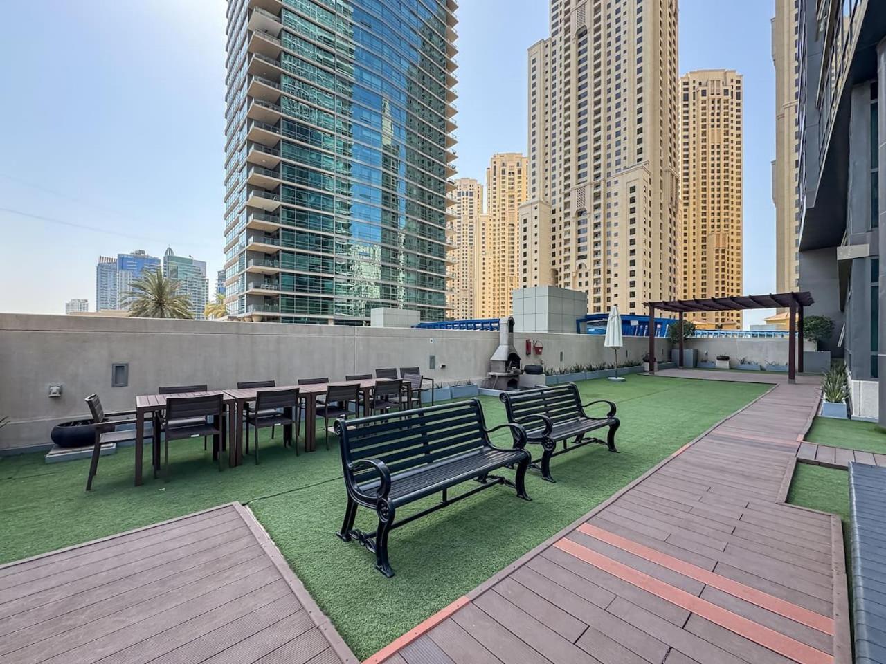 Waterfront Marina 3-bedroom Sanctuary Apartment Dubai