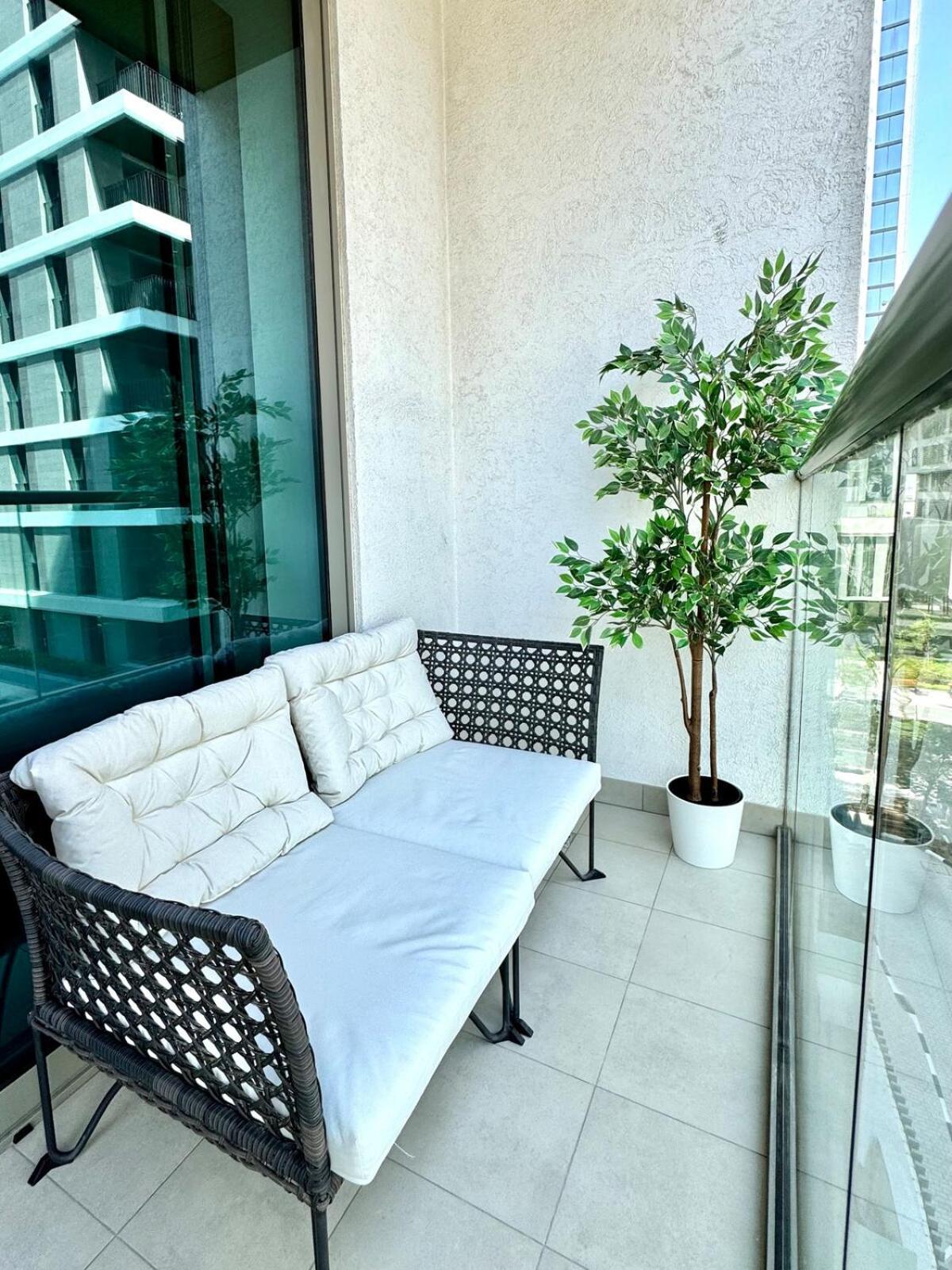 Apartment Modern And Spacious Near Burj Khalifa *