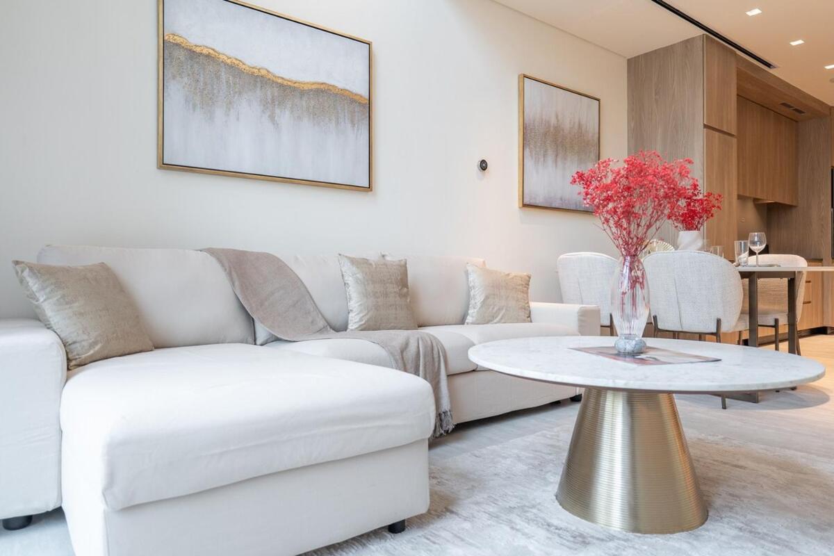 Apartment Elegant 1bhk By Czechin Luxe With Pool And Gym Dubai