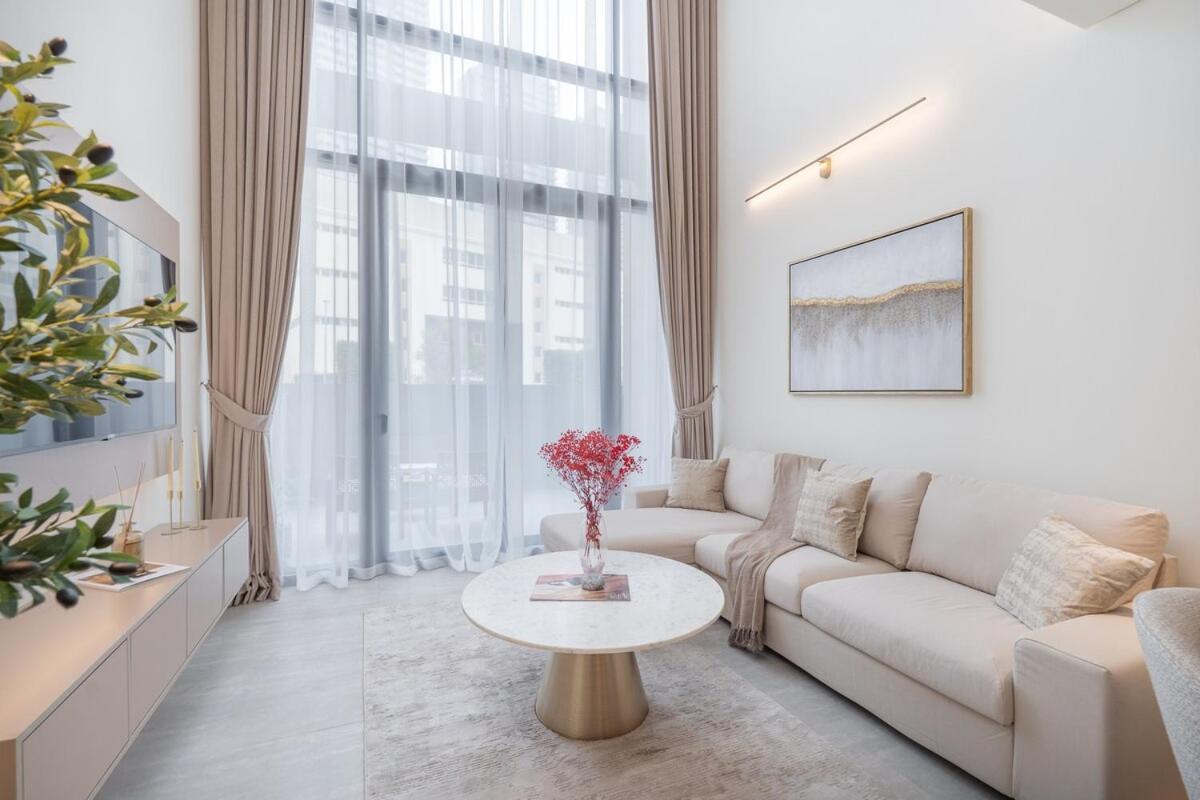 Elegant 1bhk By Czechin Luxe With Pool And Gym Dubai