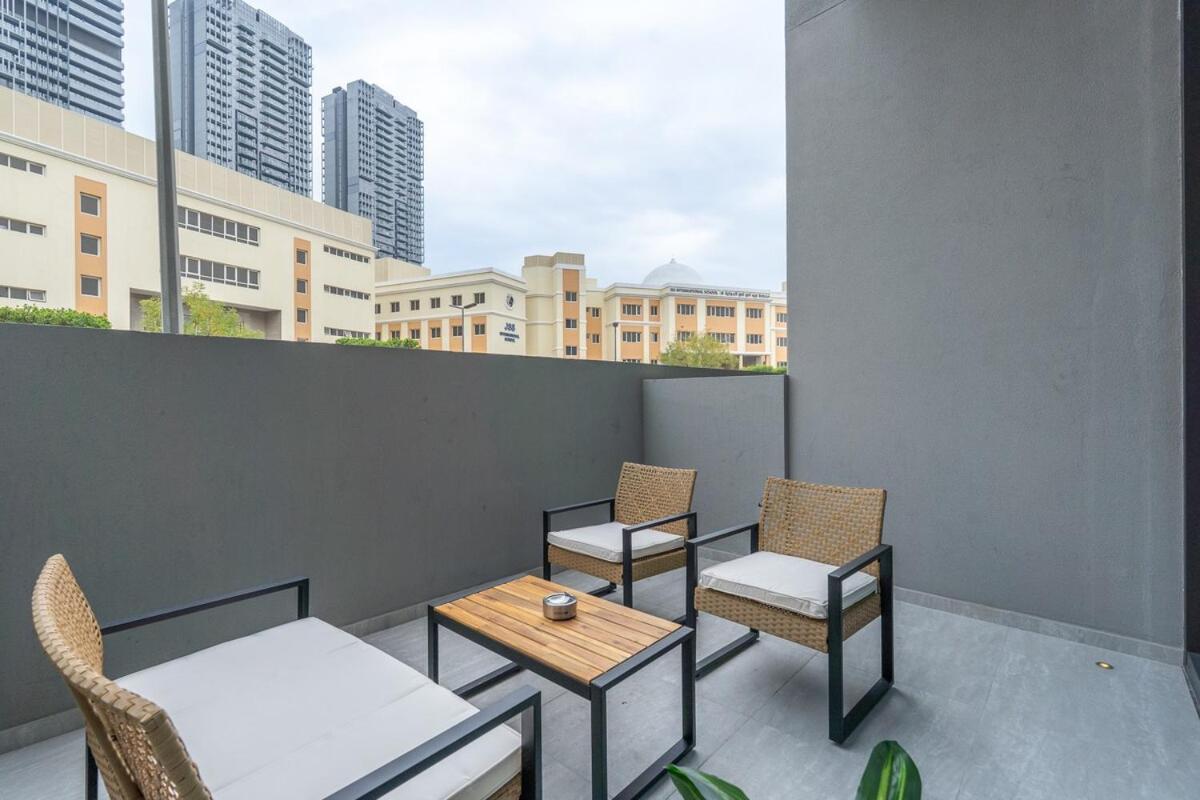 Apartment Elegant 1bhk By Czechin Luxe With Pool And Gym Dubai