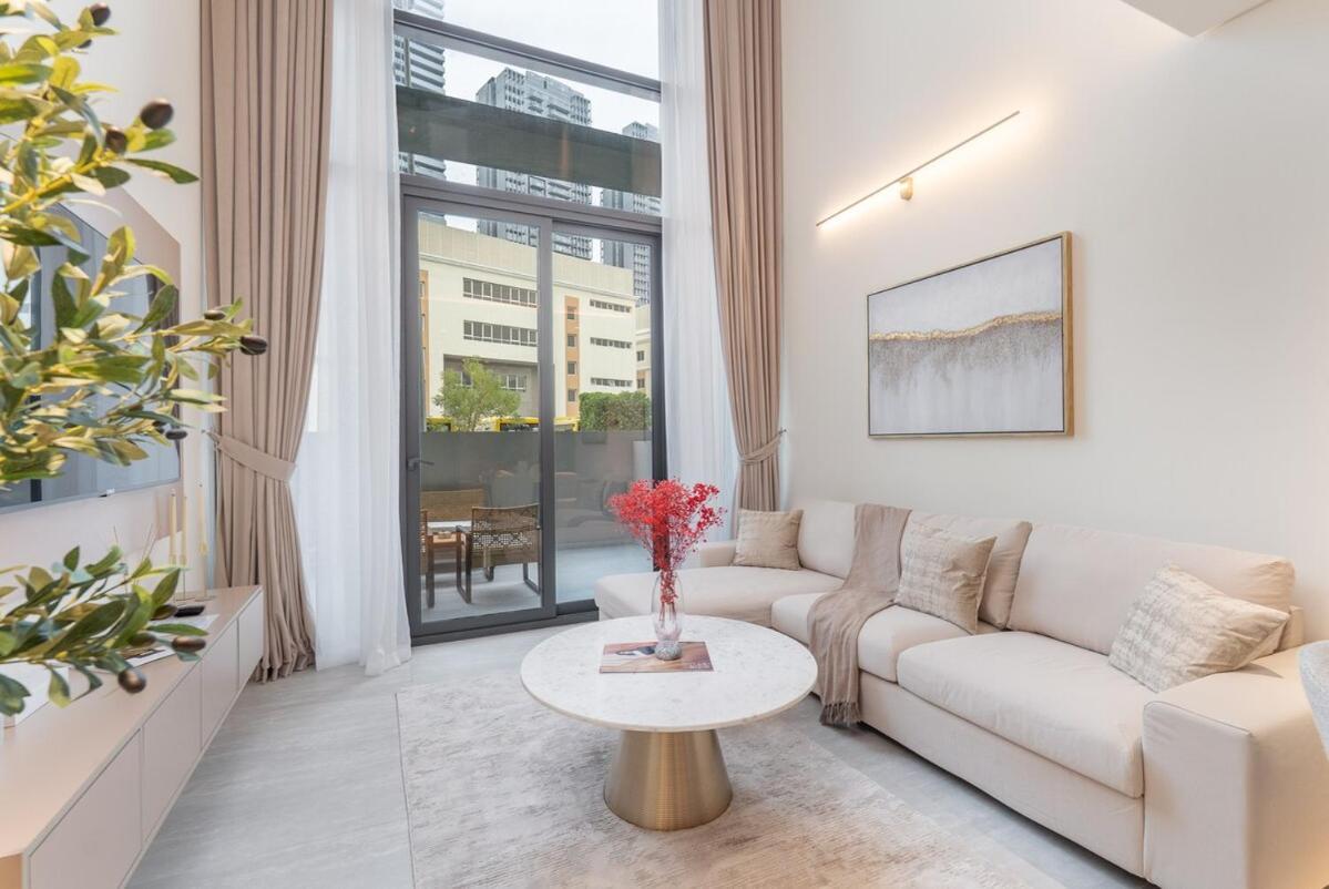 Elegant 1bhk By Czechin Luxe With Pool And Gym * Dubai