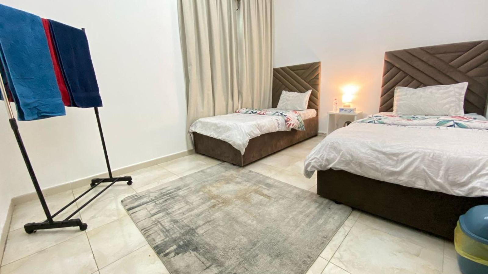 Classic Opposite To Mirdif Center Homestay