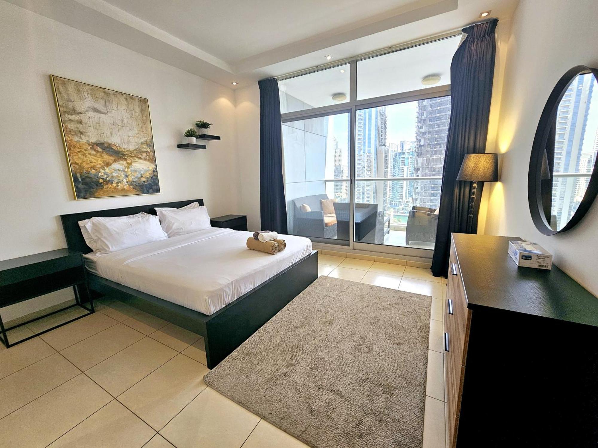 Sunrise Homes - Stunning 1 Bed - Marina Apartment Dubai
