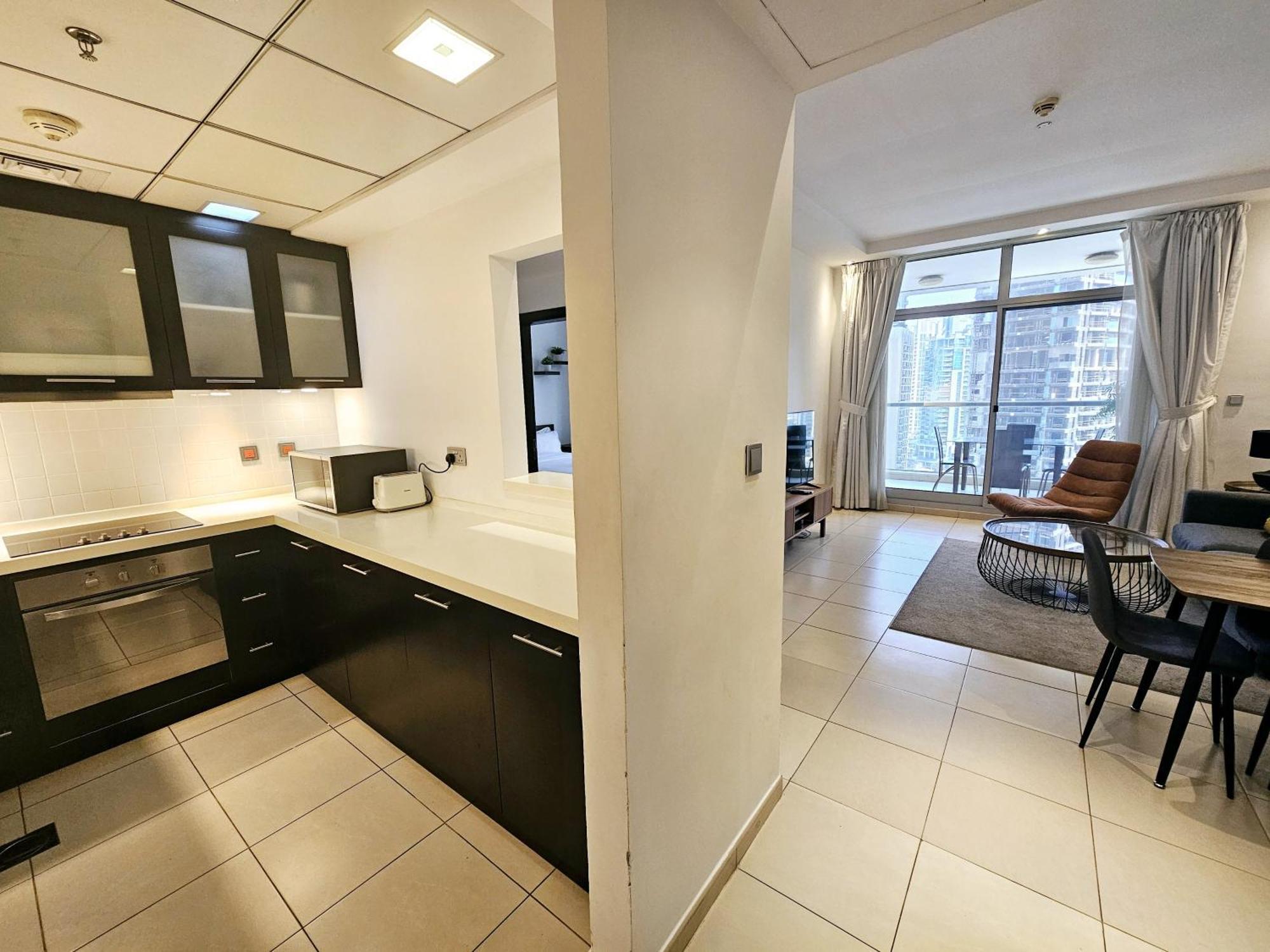 Sunrise Homes - Stunning 1 Bed - Marina
