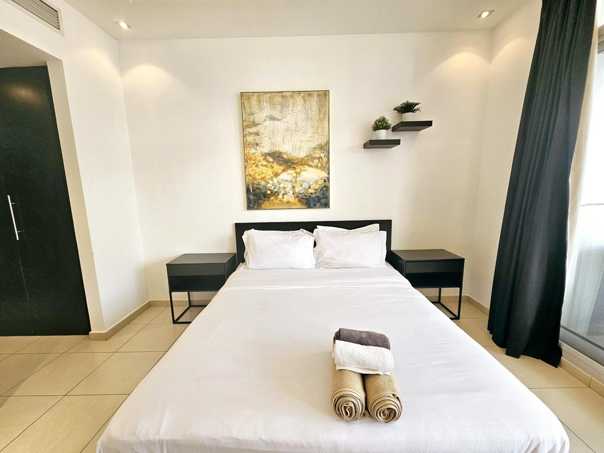 Sunrise Homes - Stunning 1 Bed - Marina Apartment Dubai