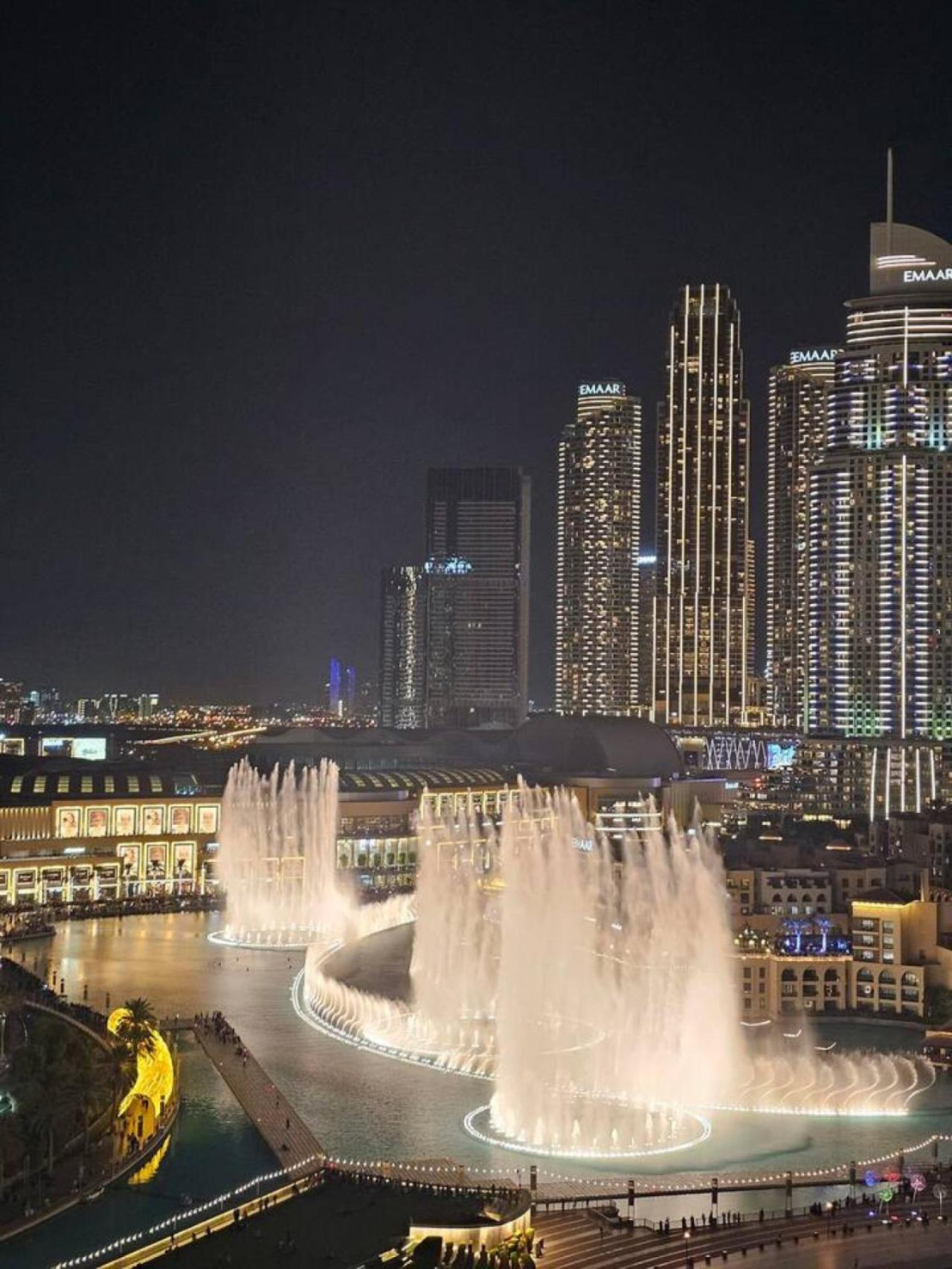 New Years Luxury Burj Khalifa And Fountain Views *