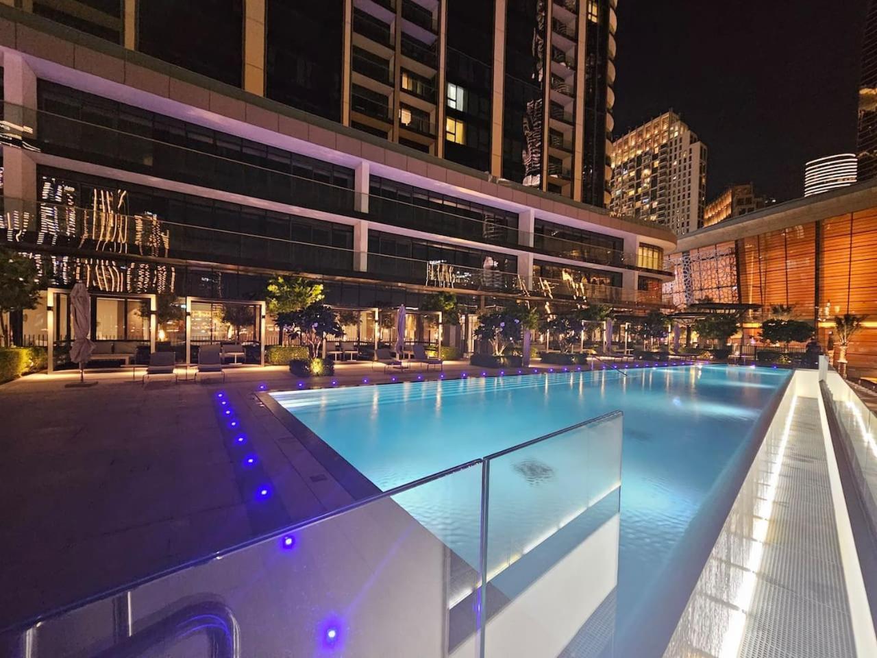 New Years Luxury Burj Khalifa And Fountain Views Apartment Dubai