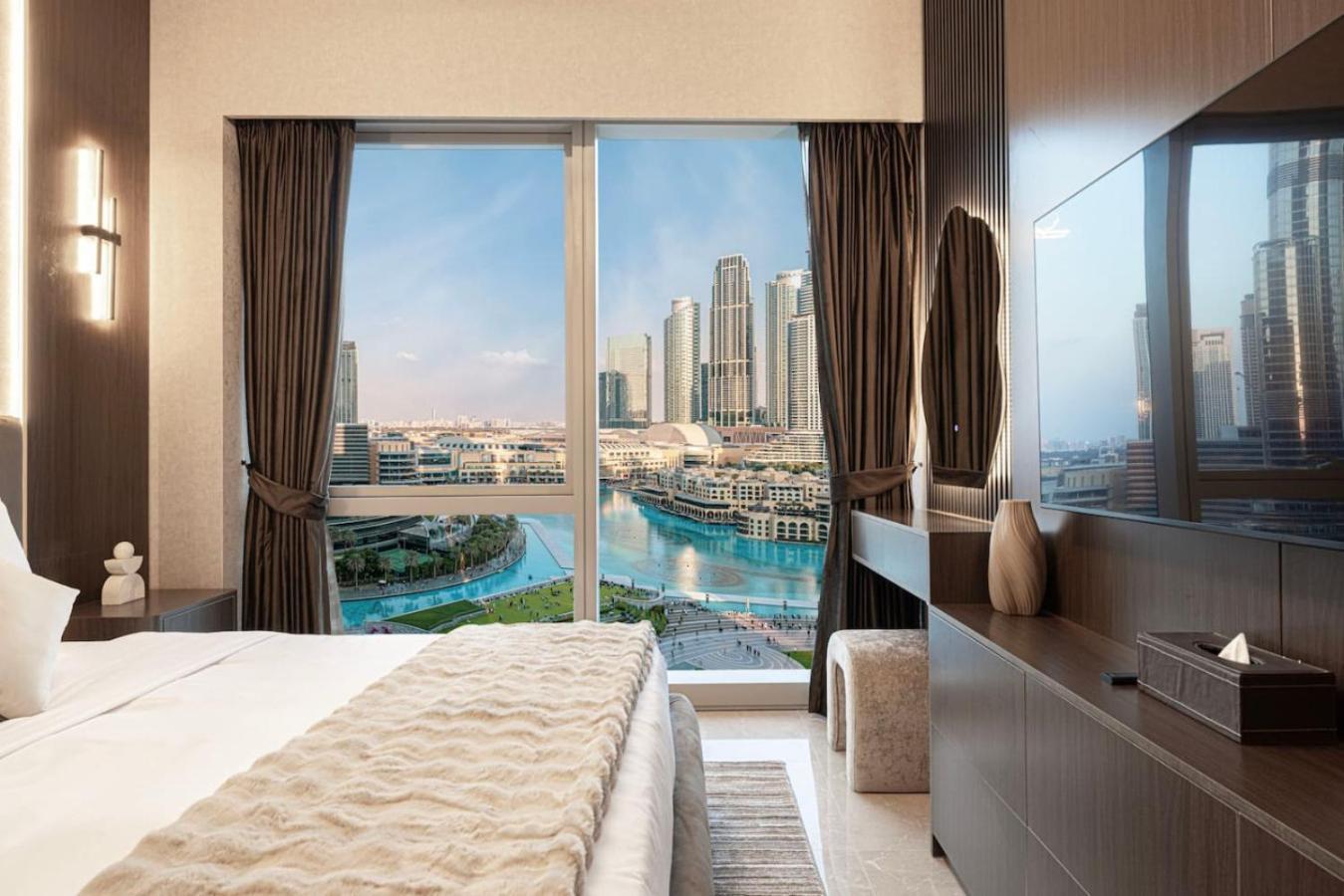 New Years Luxury Burj Khalifa And Fountain Views Dubai