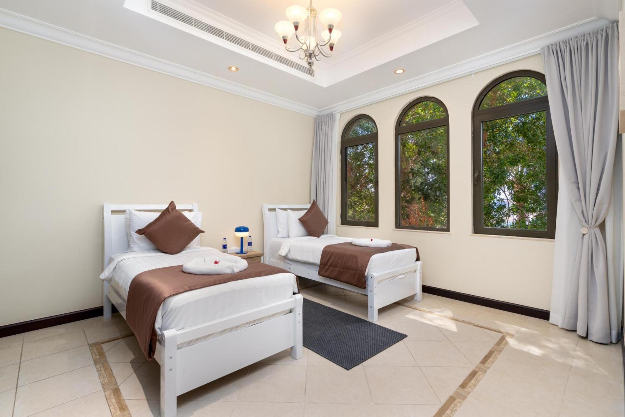 Villa Samaya Vacation Homes - Luxury Villa Pool - Beach Access & Fishing Zone