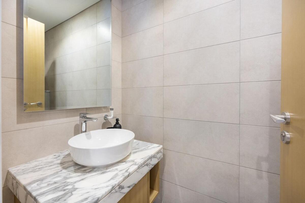 Apartment Iconic 2br In Business Bay's Dubai