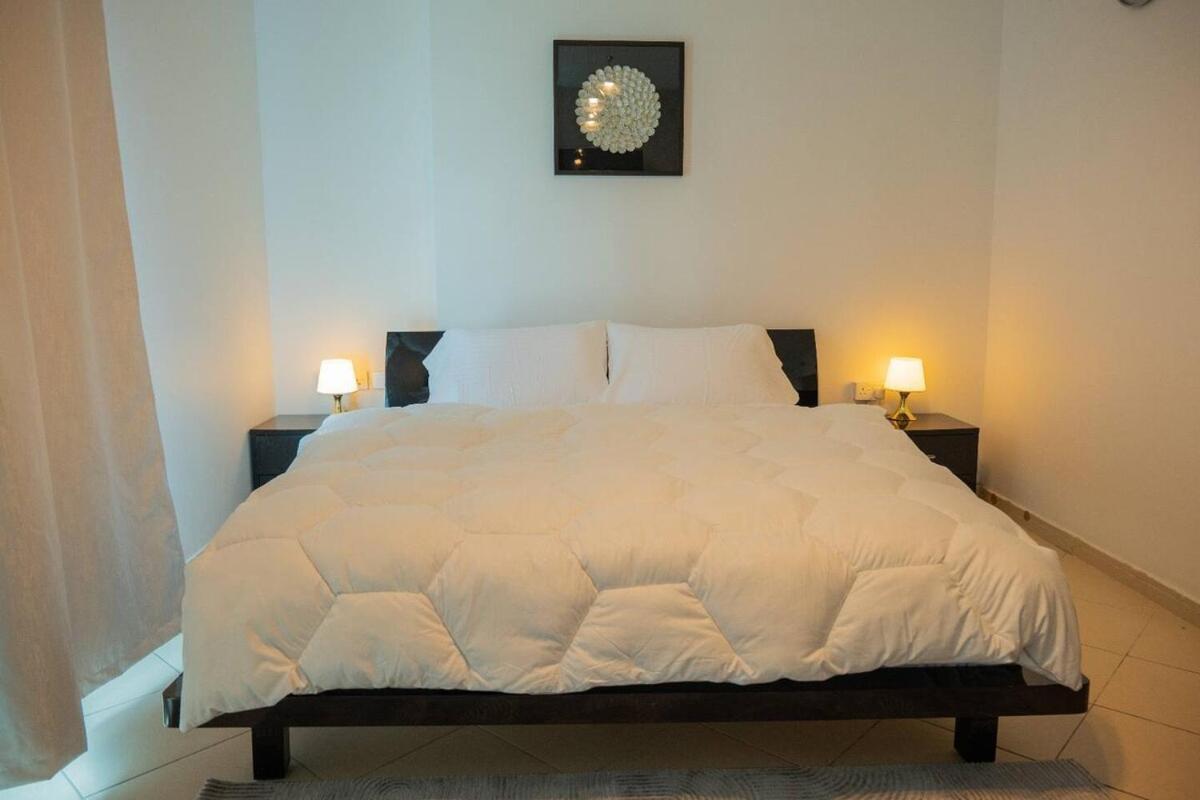 Stylish 1 Bedroom At Marina With Stunning View Apartamento Dubai