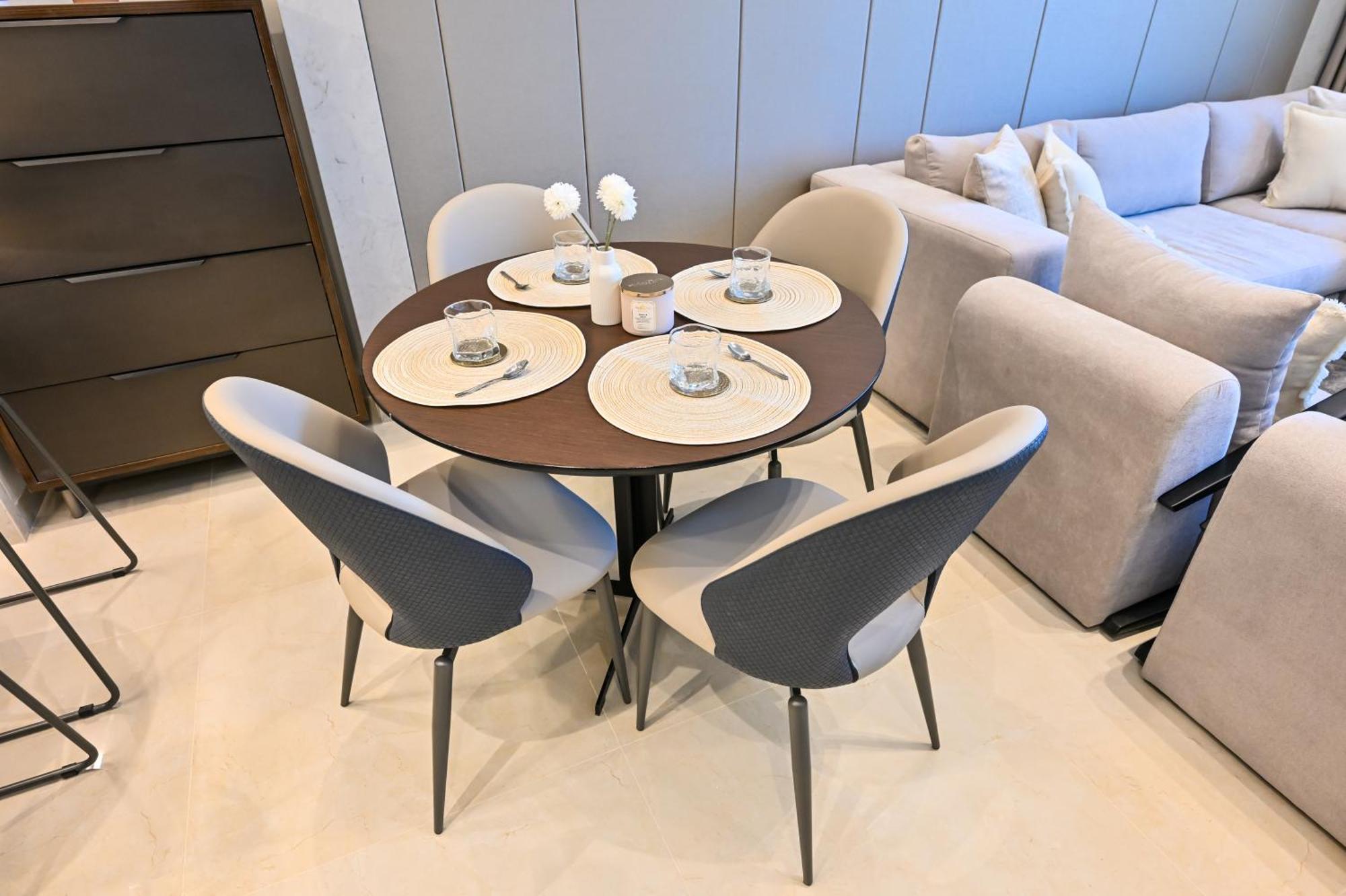 Stunning 1 Bdr Luxury With Burj Khalifa View * Dubai