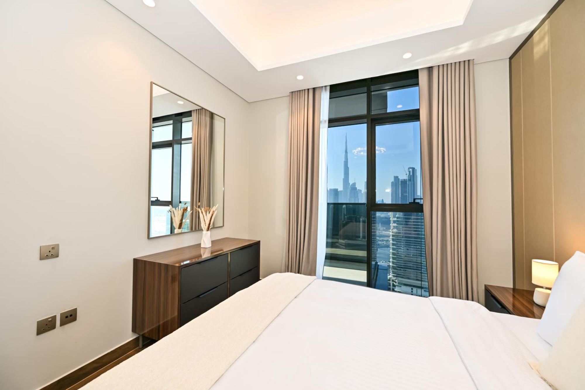 Apartment Stunning 1 Bdr Luxury With Burj Khalifa View Dubai