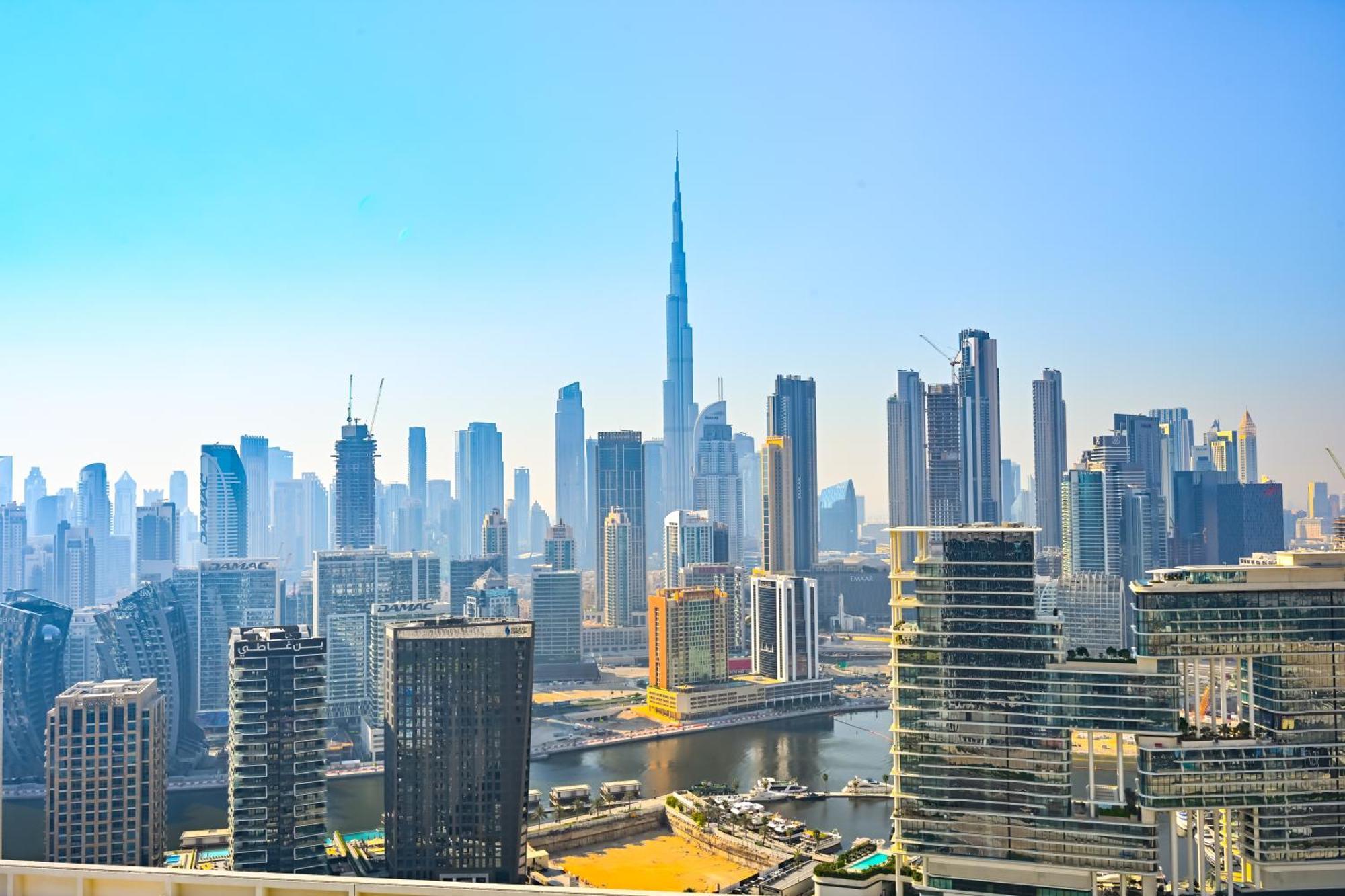Stunning 1 Bdr Luxury With Burj Khalifa View *