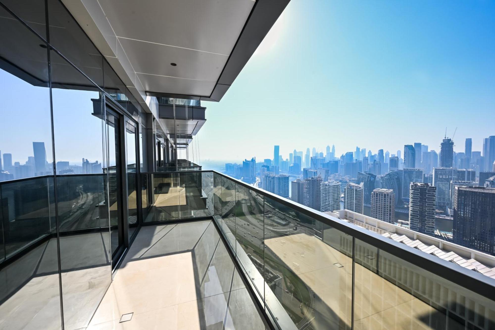 Stunning 1 Bdr Luxury With Burj Khalifa View Apartment Dubai