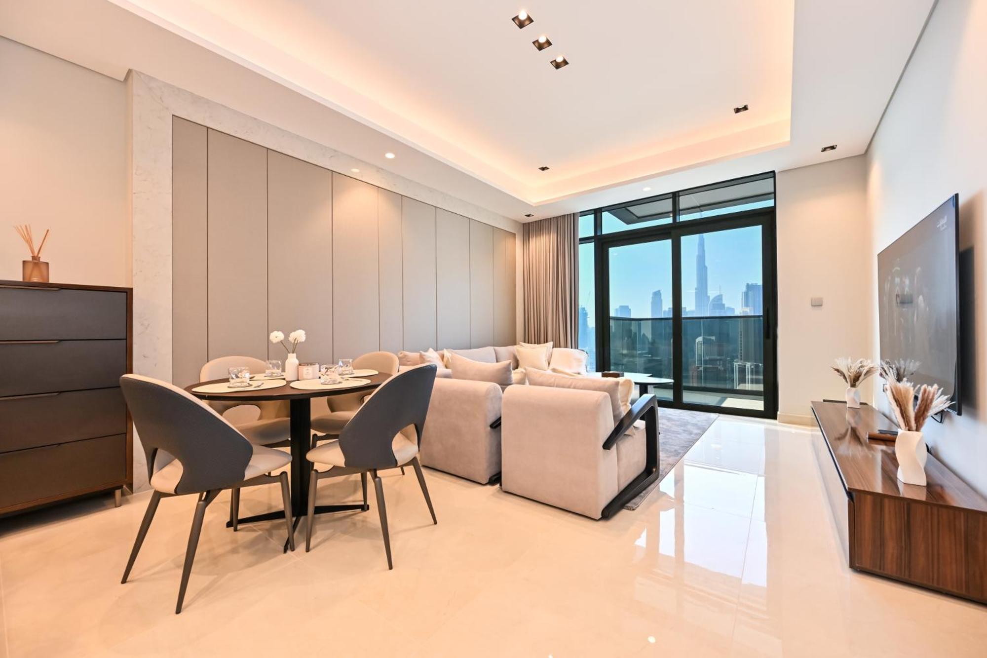 Stunning 1 Bdr Luxury With Burj Khalifa View Apartment