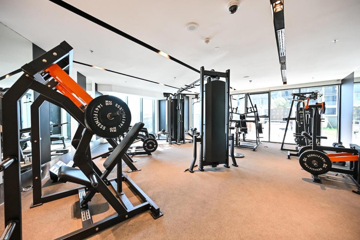 Stunning 1 Bdr Luxury With Burj Khalifa View * Dubai
