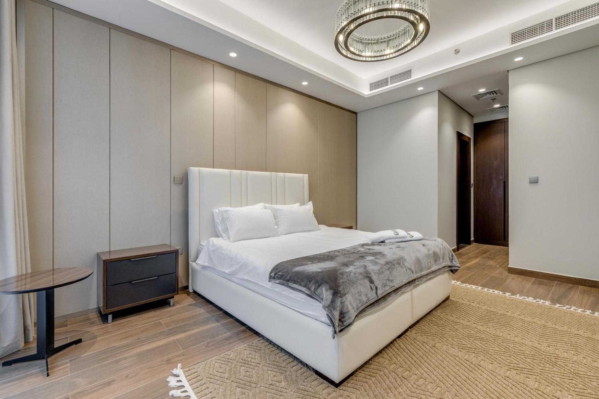 Ramadan Offer!!! Skyline View 1br, King Bed, Bar & Movie Nights Daire *