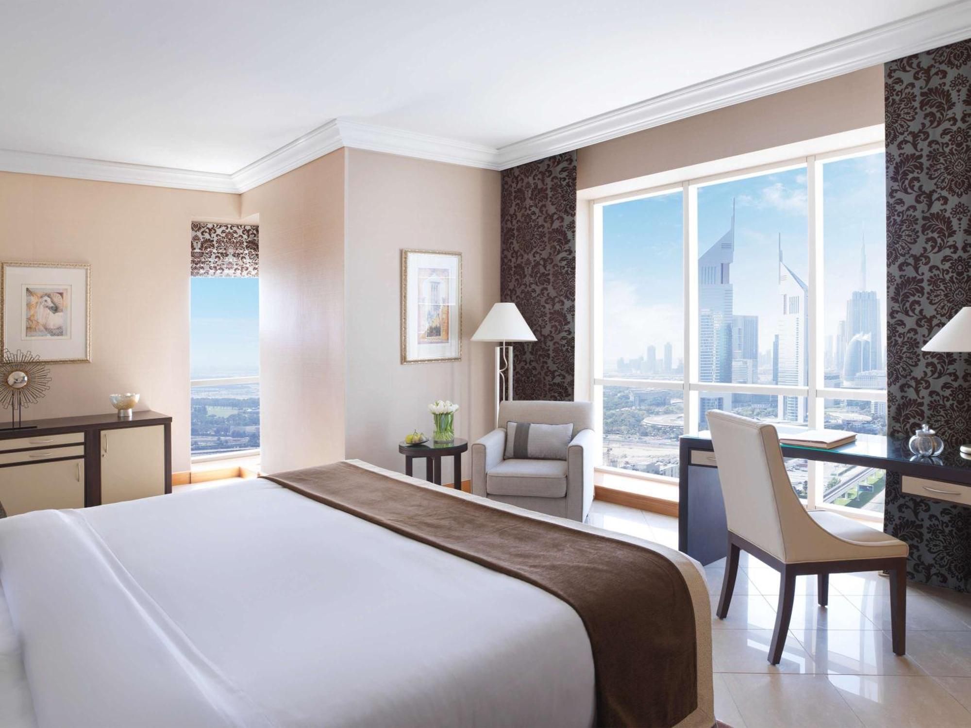Fairmont Hotel 5*